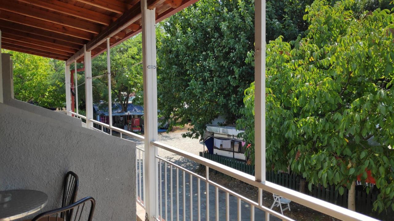 Camping Mitikas And Bungalows Plaka Litochorou Ngoại thất bức ảnh